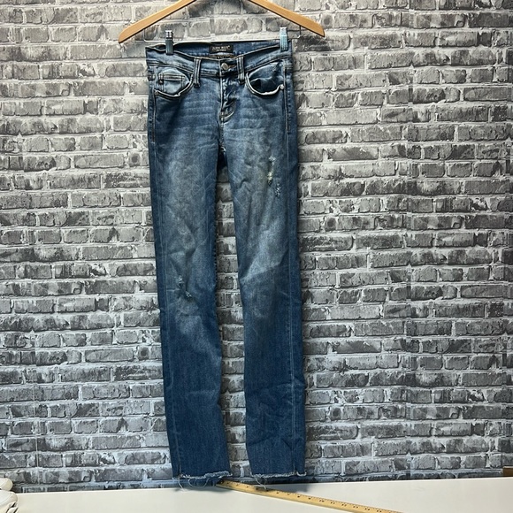 Judy Blue Distressed Blue Jeans - Picture 1 of 9